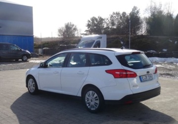 Ford Focus III Kombi Facelifting 1.0 EcoBoost 100KM 2015 Ford Focus 1.0BENZ Bezwypoadkowy Oplacony Super Stan Benzyna 100KM, zdjęcie 6