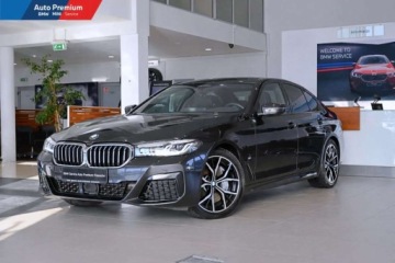 BMW Seria 5 G30-G31 Limuzyna Facelifting 3.0 540i 333KM 2023 BMW Seria 5 540i xDriveFV23Adaptacyjny Reflektor LEDM Kierownica Skorzana, zdjęcie 2