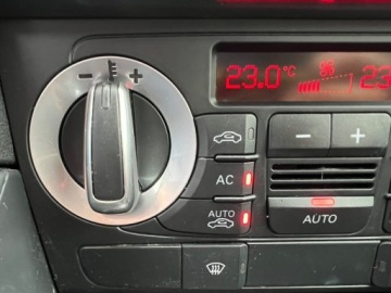 Audi A3 8P Hatchback 3d 1.6 102KM 2009 Audi a3 AUTOMAT KLIMATYZACJA PARKTRONIC EL.SZYBY EL.LUSTERKA GWARANCJA SER, zdjęcie 10