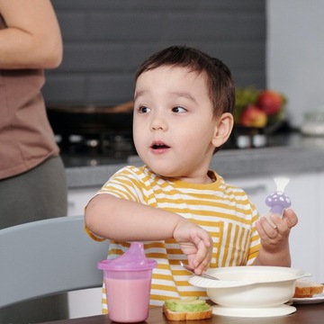 ДЕТСКАЯ ВИЛКА И ЛОЖКА ФРУКТОВАЯ МОДЕЛЬ С КОРОТКОЙ РУЧКОЙ