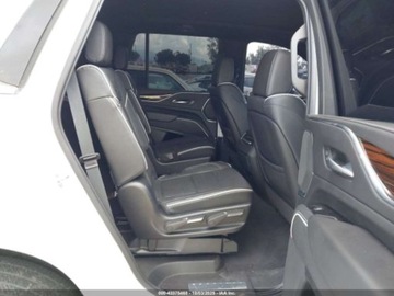 Cadillac Escalade III 2022 Cadillac Escalade Premium Luxury 2022 6.2l 6.2 Benzyna 420KM, zdjęcie 12