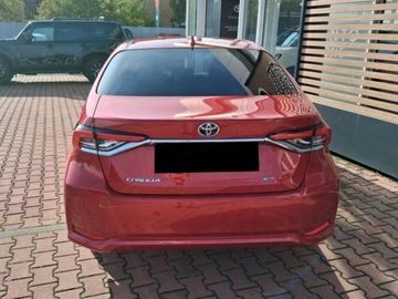 Toyota Corolla XII Sedan Facelifting 1.8 Hybrid 140KM 2025 Style 1.8 Hybrid 140KM | Podgrzewane fotele!, zdjęcie 3