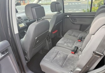 Volkswagen Touran II 2.0 TDI 140KM 2015 Volkswagen Touran 2.0Tdi DSG 7-mio osobowy MAX Opcja 2.0 Diesel 140KM, zdjęcie 14