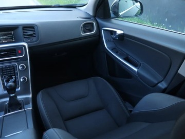 Volvo S60 II Sedan Facelifting 1.6 T3 150KM 2014 Volvo S60 T3, Salon Polska, Skóra, Xenon, Klima, zdjęcie 6