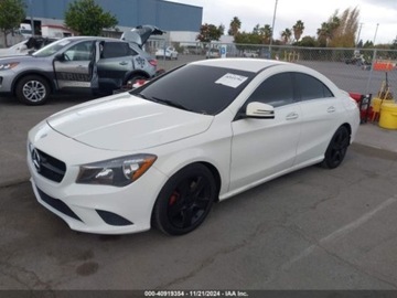 Mercedes CLA C117 2015 Mercedes-Benz CLA 2015 Mercedes-Benz CLA-Class 4dr Sdn CLA 250 FWD 2.0, zdjęcie 1