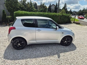 Suzuki Swift IV Hatchback 5d 1.3 92KM 2005 Suzuki Swift SUZUKI SWIFT 2005 1.3 Zarejestrowany bez wkladu 2 klucze nowe, zdjęcie 5