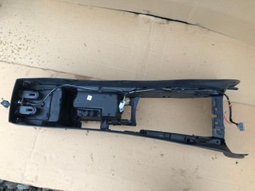 TUNEL CENTRÁLNÍ LOKETNÍ OPĚRKA VOLVO C30 2007-2013