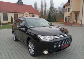 Mitsubishi Outlander III 2014 Mitsubishi Outlander Zarejestrowany - ubezpieczony - automat - 2,0 - 121 KM