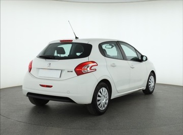Peugeot 208 I Hatchback 5d 1.4 HDI 68KM 2013 Peugeot 208 1.4 HDI, Navi, Klima, Klimatronic, zdjęcie 4