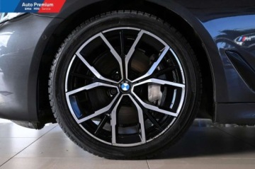 BMW Seria 5 G30-G31 Limuzyna Facelifting 3.0 540i 333KM 2023 BMW Seria 5 540i xDriveFV23Adaptacyjny Reflektor LEDM Kierownica Skorzana, zdjęcie 21