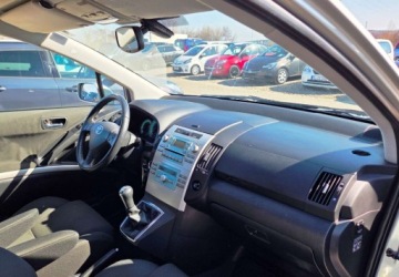 Toyota Corolla Verso E120 1.8 VVT-i 130KM 2006 Toyota Corolla Verso 1,8 Ben 130 KM 1.8 Benzyna 130KM, zdjęcie 6