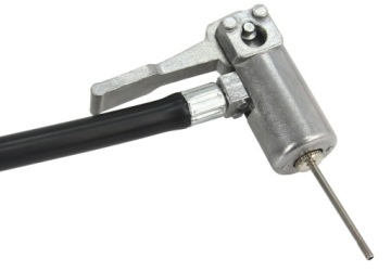 АВТОМОБИЛЬНЫЙ НОЖНОЙ НАСОС с наконечником для манометра