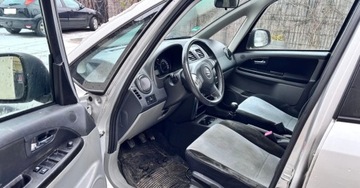 Suzuki SX4 I Sedan 1.6 VVT 120KM 2010 Suzuki SX4 1.6B 120KM klimatronik hak 1.6 Benzyna 120KM, zdjęcie 15