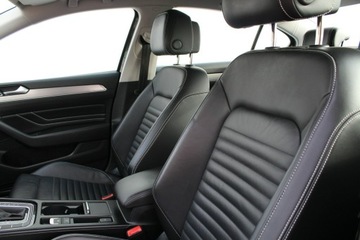 Volkswagen Passat B8 Limousine Facelifting 1.5 TSI EVO 150KM 2020 Volkswagen Passat ELEGANCE Dynaudio DSG Salon, zdjęcie 13