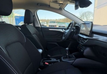 Ford Focus IV Hatchback Facelifting 1.0 EcoBoost 125KM 2022 Ford Focus 1.0 EcoBoost 125KM MT6 Titanium Salon PL ASO I-wszy wlasciciel, zdjęcie 28