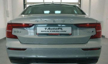 Volvo S60 III 2023 Volvo S60 Volvo S60 B5 B AWD Ultimate Dark 2.0 Hybryda 250KM, zdjęcie 4