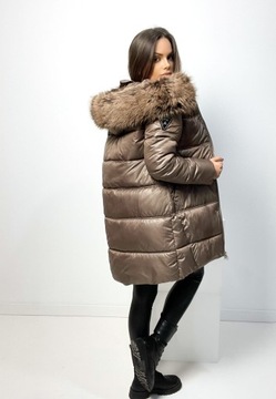 КОРОЛЕВСКОЕ ЗИМНЕЕ ПАЛЬТО С КАПЮШОНОМ И МЕХОМ L/40