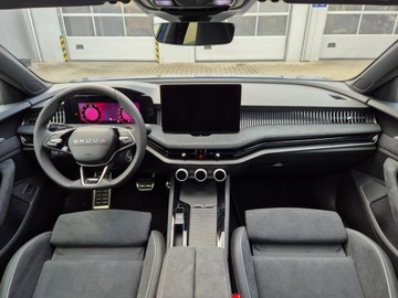 Skoda Superb IV Kombi 2.0 TDI 193KM 2025 Skoda Superb SPORTLINE 2.0 TDI 4x4 DSG z placu 193, zdjęcie 22