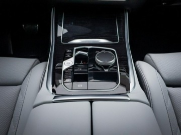 BMW X5 G05 SUV Facelifting 3.0 30d 298KM 2025 BMW X5 xDrive30d Dostępne od ręki!, zdjęcie 21