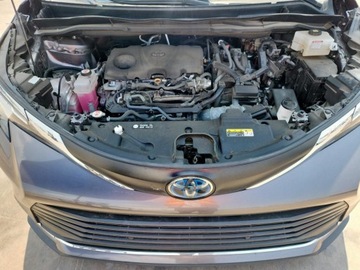 Toyota Sienna III 2022 Toyota Sienna XLE 2022 2.5l 2.5 Hybryda 245KM, zdjęcie 6