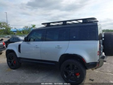 Land Rover Defender IV (L663) 2021 Land Rover Defender 110 x-dynamic hse, 2021r., 4x4, 3.0L 3.0 Benzyna 395KM, zdjęcie 5