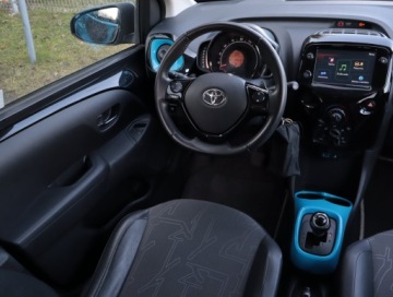 Toyota Aygo II Hatchback 3d Facelifting 1.0 VVT-i 72KM 2018 Toyota Aygo 1.0 VVT-i, Salon Polska, Serwis ASO, zdjęcie 6
