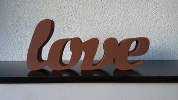 любовная надпись 3D буквы связаны