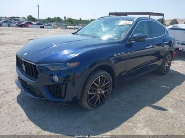 Maserati Levante 2022 Maserati Levante Modena 2022 3.0l 3.0 Benzyna 424KM, zdjęcie 1