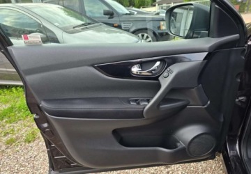 Nissan Qashqai II Crossover 1.2 DIG-T 115KM 2016 Nissan Qashqai Nissan Qashqai 1.2 DIG-T Acenta 1.2 Benzyna 115KM, zdjęcie 27