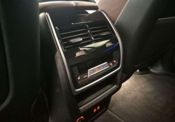 BMW X7 SUV Facelifting 3.0 40d 352KM 2025 BMW X7 d 352 KM M Sport l Driving Assistant Professional 3.0 Diesel 352KM, zdjęcie 18