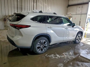 Toyota Highlander III 2021 Toyota Highlander XLE 2021 3.5 Benzyna 295KM, zdjęcie 3