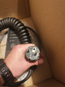 ЭЛЕКТРИЧЕСКОЕ ЗАРЯДНОЕ УСТРОЙСТВО MERCEDES HYBRID ТИП 2 230 В ЕС