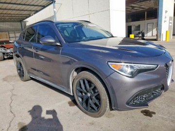 Alfa Romeo Stelvio SUV 2.0 Turbo 280KM 2018 Alfa Romeo Stelvio Sport 2018 2.0l 2.0 Benzyna 280KM, zdjęcie 4
