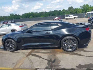 Chevrolet Camaro VI 2017 Chevrolet Camaro ZL1 2017 6.2l 6.2 Benzyna 650KM, zdjęcie 2