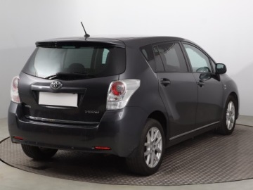 Toyota Verso Minivan 2.2 D-CAT 150KM 2010 Toyota Verso 2.2 D-4D, Salon Polska, Automat, zdjęcie 4