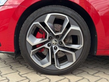 Skoda Octavia IV RS Liftback 2.0 TSI 245KM 2023 Skoda Octavia 2.0TSI 245KM RS SerwisASO Acc Dcc Kessy Virtual Matrix FV23, zdjęcie 37