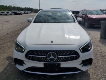 Mercedes Klasa E W214 2023 Mercedes-Benz Klasa E 350 4Matic 2023 2.0l 2.0 Benzyna 255KM, zdjęcie 5