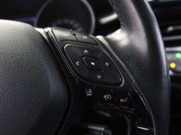 Toyota C-HR I Crossover 1.2L Turbo 116KM 2017 Toyota C-HR 1.2 Turbo, Salon Polska, zdjęcie 19