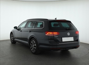 Volkswagen Passat B8 Variant 2.0 TDI 150KM 2015 VW Passat 2.0 TDI, Automat, Navi, Klima, zdjęcie 3