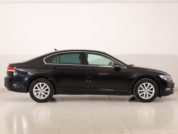 Volkswagen Passat B8 Limousine 2.0 TDI BlueMotion Technology 150KM 2015 VW Passat 2.0 TDI, Automat, Navi, Klima, zdjęcie 5