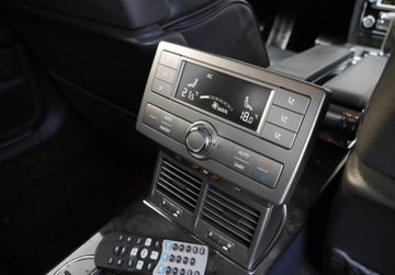 Volkswagen Phaeton 4.2 i V8 40V 335KM 2010 Volkswagen Phaeton LIFT 4.2 V8 335HP 4motion LONG ACC DVD LED Gwarancja 4.2, zdjęcie 26