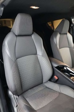 Toyota C-HR I Crossover Facelifting 1.8 Hybrid 122KM 2023 Toyota C-HR 1.8 Hybrid Style 1.8 Hybryda 122KM, zdjęcie 11