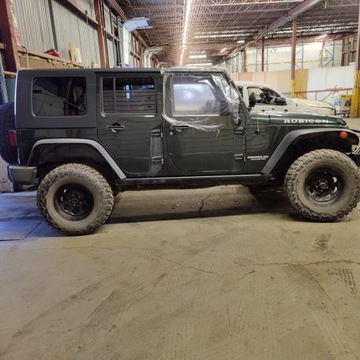 Jeep Wrangler III Terenowy 3.8 V6 Rock-Trac 199KM 2010 Jeep Wrangler Rubicon 2010, zdjęcie 2