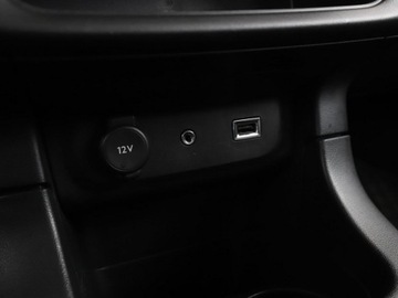 Citroen C3 III Hatchback 1.2 PureTech 82KM 2017 Citroen C3 Shine grzane fotele PDC LED tempomat, zdjęcie 26