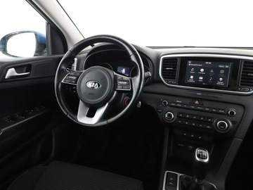 Kia Sportage IV SUV Facelifting 1.6 GDI 132KM 2018 Kia Sportage lift navi grzane fotele kamera hak, zdjęcie 15