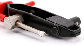 2x ЩИПЦЫ ДЛЯ ЗАЖИМА КРЫШКИ СОЕДИНЕНИЙ