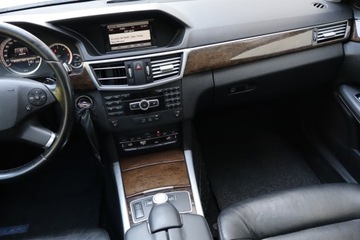 Mercedes Klasa E W212 Kombi 200 CDI BlueEFFICIENCY 136KM 2012 Mercedes E E 200 CDI, Automat, Skóra, Navi, Xenon, zdjęcie 7