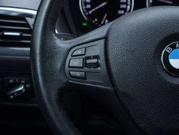 BMW Seria 1 F20-F21 Hatchback 5d Facelifting 2017 118i 136KM 2019 BMW 1 118i, Salon Polska, Klima, Klimatronic, zdjęcie 21