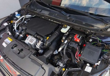 Peugeot 2016 Peugeot 308 Peugeot 308 1.2 PureTech Allure SampS 1.2 Benzyna 130KM, zdjęcie 25
