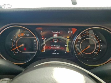 Jeep Wrangler IV 2023 Jeep Wrangler Sport 2023 3.0 Diesel 285KM, zdjęcie 9